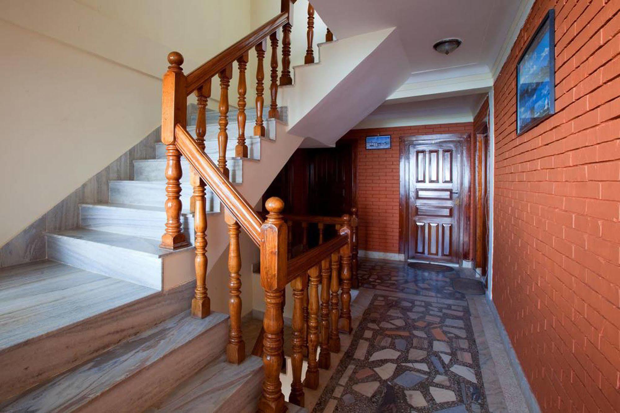 Nagarkot Sunshine Hotel Baluwapati Deupur Luaran gambar